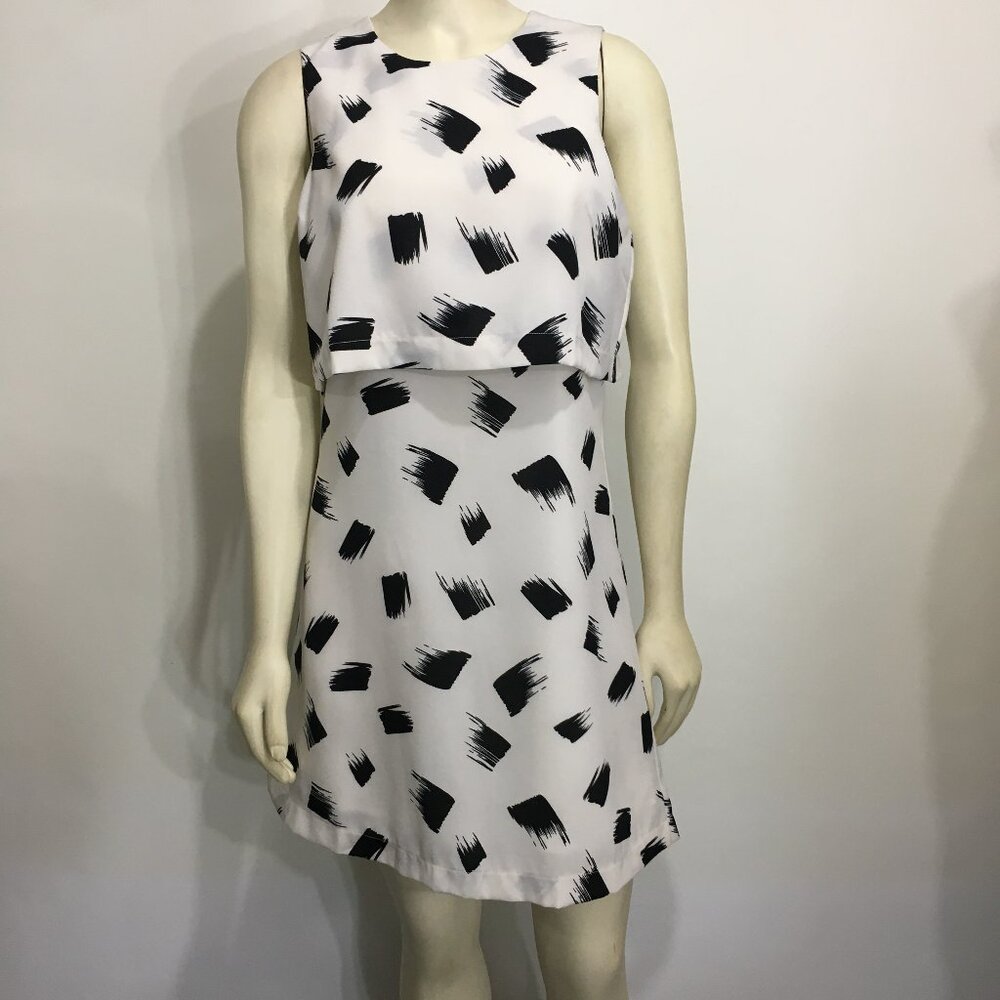 Tobi M White Black Brushstrokes Sleeveless Mini-Dress